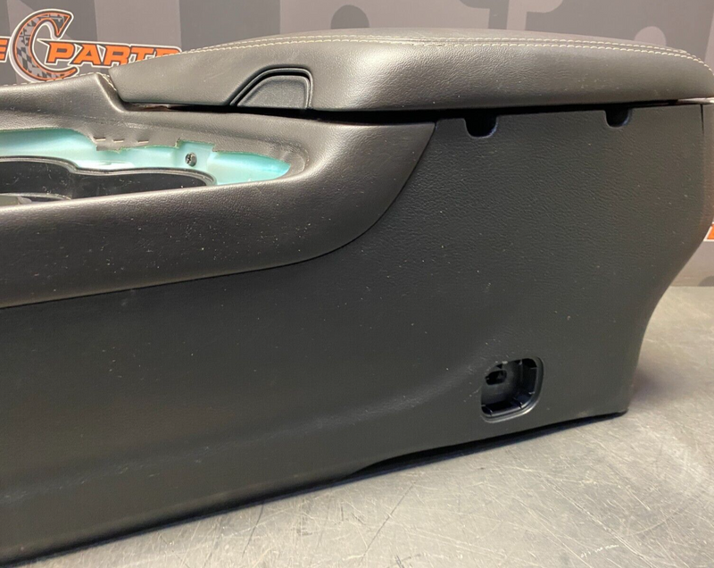 2018 DODGE CHALLENGER HELLCAT OEM CENTER CONSOLE ASSEMBLY ARM REST USED