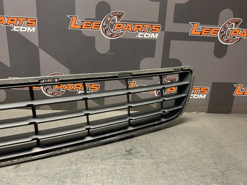 2010 CHEVROLET CAMARO SS OEM LOWER FRONT BUMPER GRILL USED