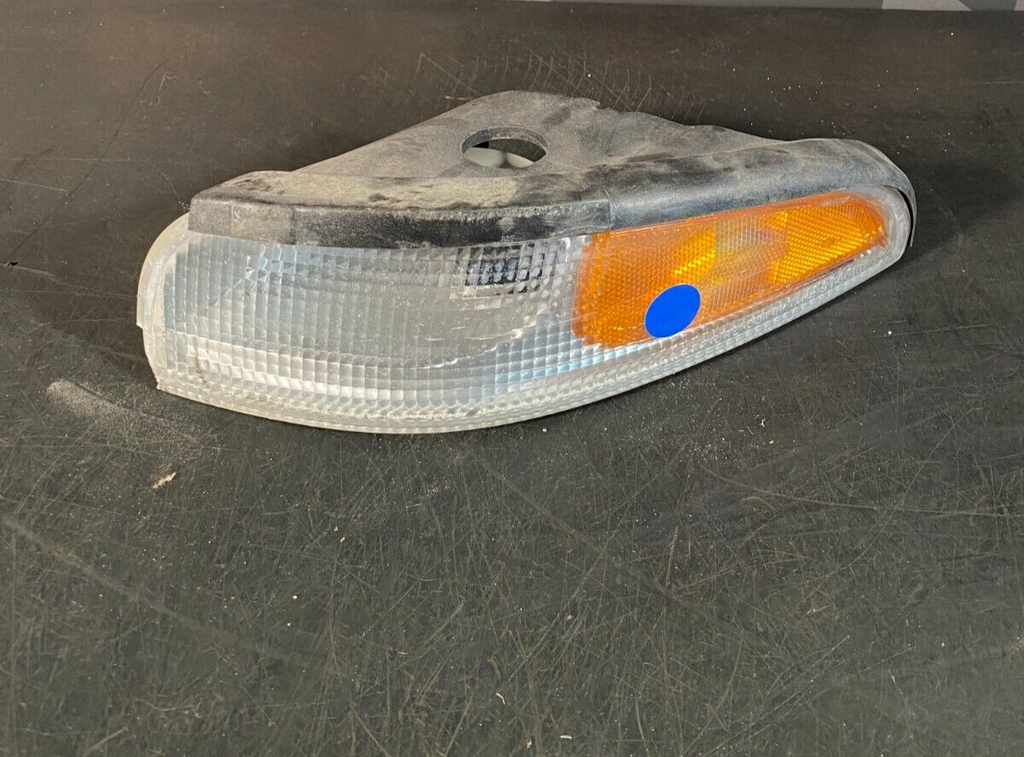 2003 CORVETTE C5 Z06 OEM DRIVER LH TURN SIGNAL RUNNING LIGHT USED