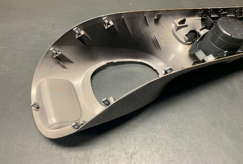 2015 Nissan Juke NISMO RS OEM CENTER CONSOLE SHIFTER SURROUND USED