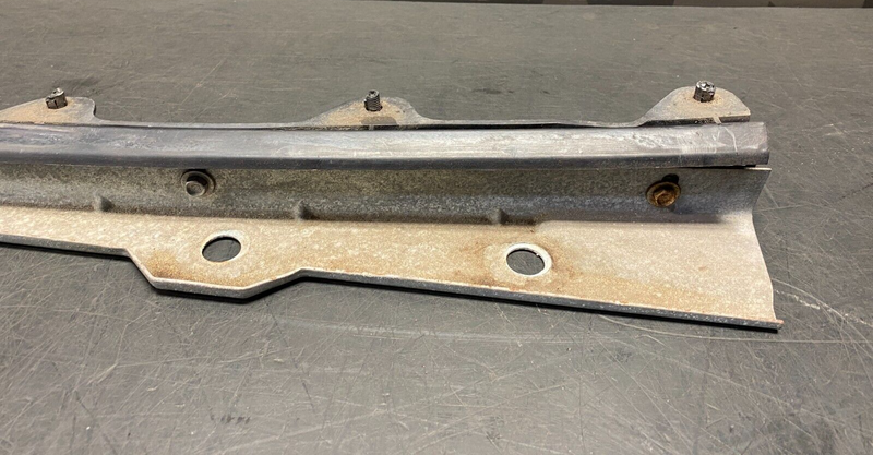2001 CORVETTE C5 Z06 OEM FRONT BUMPER UPPER MOUNT BRACKET USED
