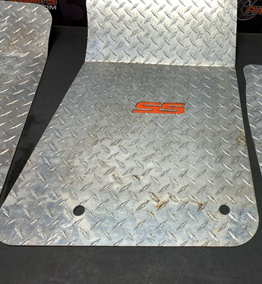 2011 CAMARO SS COUPE SS LOGO DIAMOND PLATE FLOOR MATS