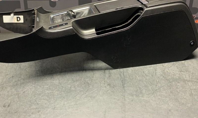 2013 FORD MUSTANG GT OEM CENTER CONSOLE USED
