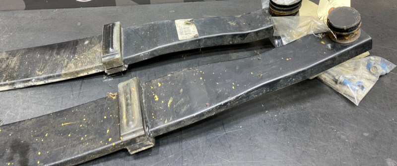 2007 CORVETTE C6 OEM FRONT AND REAR LEAF SPRING COMBO FE1/2 USED 33K MILES