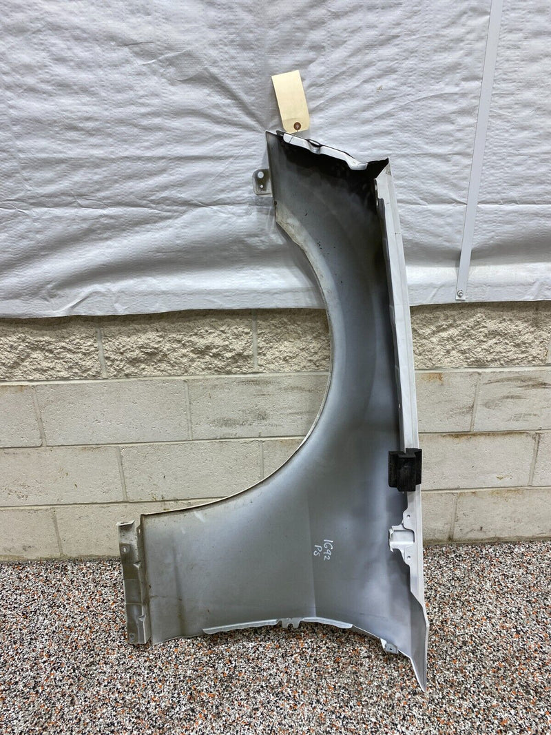 2014 CAMARO ZL1 COUPE OEM PASSENGER RH FRONT FENDER USED