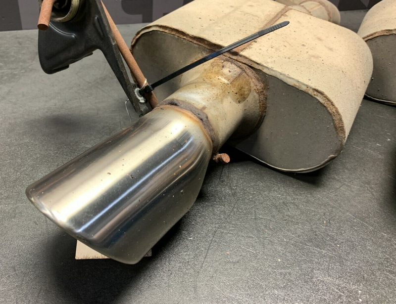 2016 FORD MUSTANG GT S550 AFTERMARKET WELD ON AXLE BACK MUFFLERS