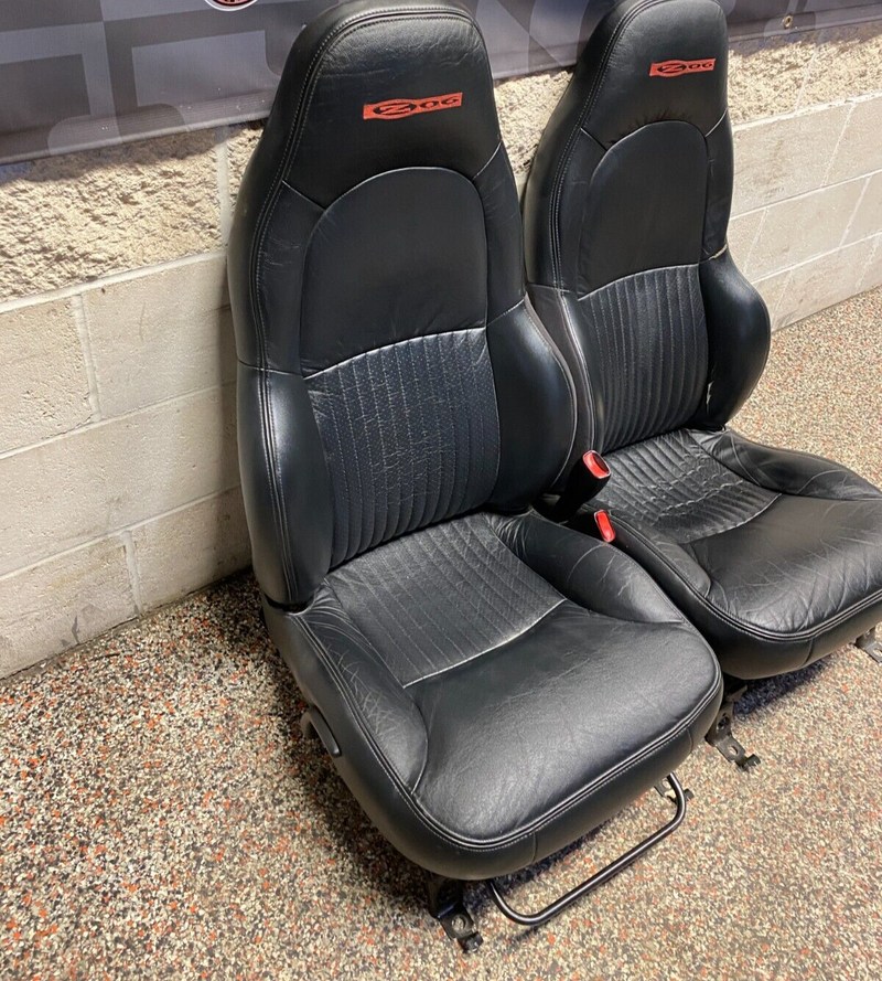 2001 CORVETTE C5 Z06 FRONT SEATS BLACK PAIR DRIVER PASSENGER USED