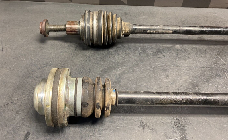 2012 AUDI R8 GT V10 OEM FRONT CV AXLES DRIVER PASSENGER PAIR LH RH  USED