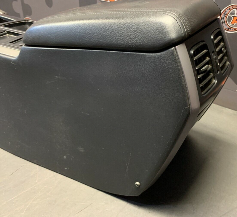 2005 PONTIAC GTO OEM CENTER CONSOLE