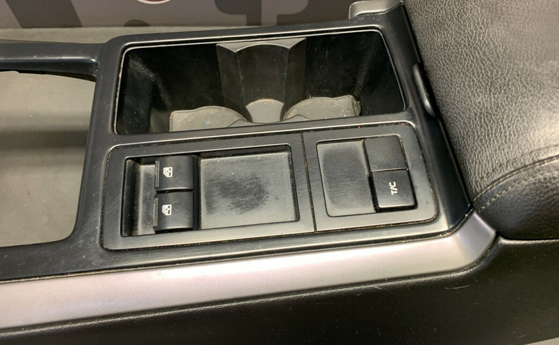 2005 PONTIAC GTO OEM CENTER CONSOLE