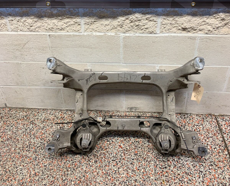 2015 CORVETTE C7 Z06 OEM REAR SUBFRAME DIFF TRANSMISSION CRADLE
