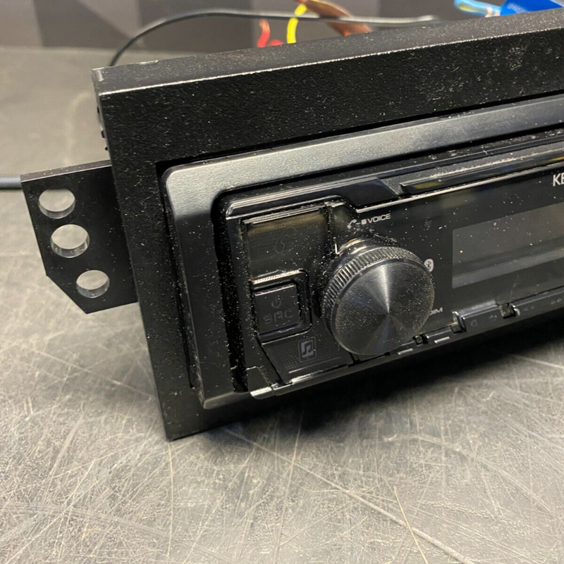 2002 CORVETTE C5Z06 OEM KENWOOD KMM-BT22BU SINGLE DIN HEADUNIT RADIO USED