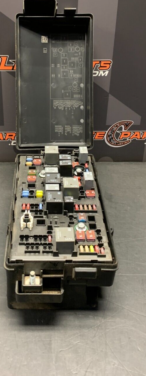 2015 CAMARO SS OEM ENGINE BAY FUSE BOX PANEL