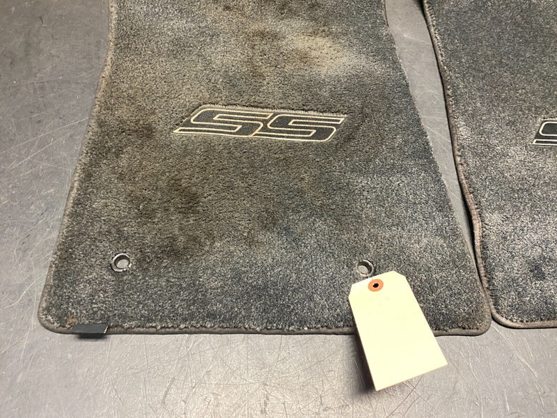 2010 CHEVROLET CAMARO SS FRONT FLOOR MATS PAIR DR PS USED