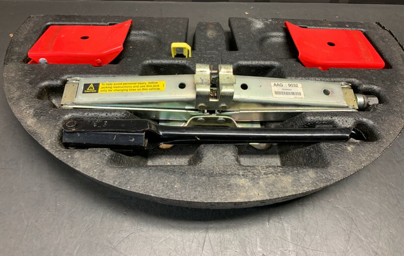 2004 PONTIAC GTO OEM JACK SPARE TOOL KIT WHEEL CHOCKS W/ FOAM