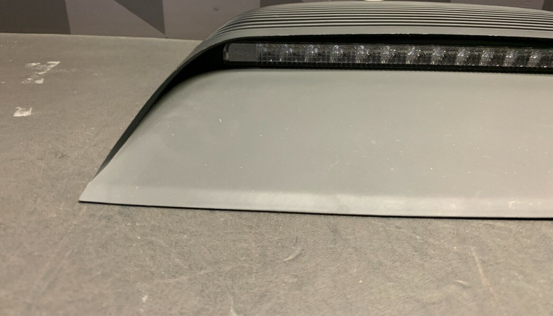 2004 PONTIAC GTO OEM THIRD BRAKE LIGHT