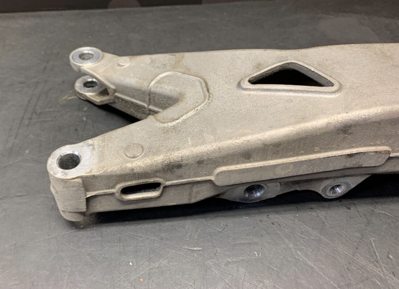 2014 PORSCHE 911 991 GT3 OEM ENGINE SUBFRAME CENTER BRACKET BRACE MOUNT