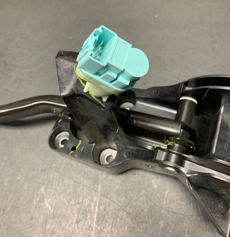 2021 FORD MUSTANG GT OEM BRAKE PEDAL 10r80 AUTOMATIC USED OEM