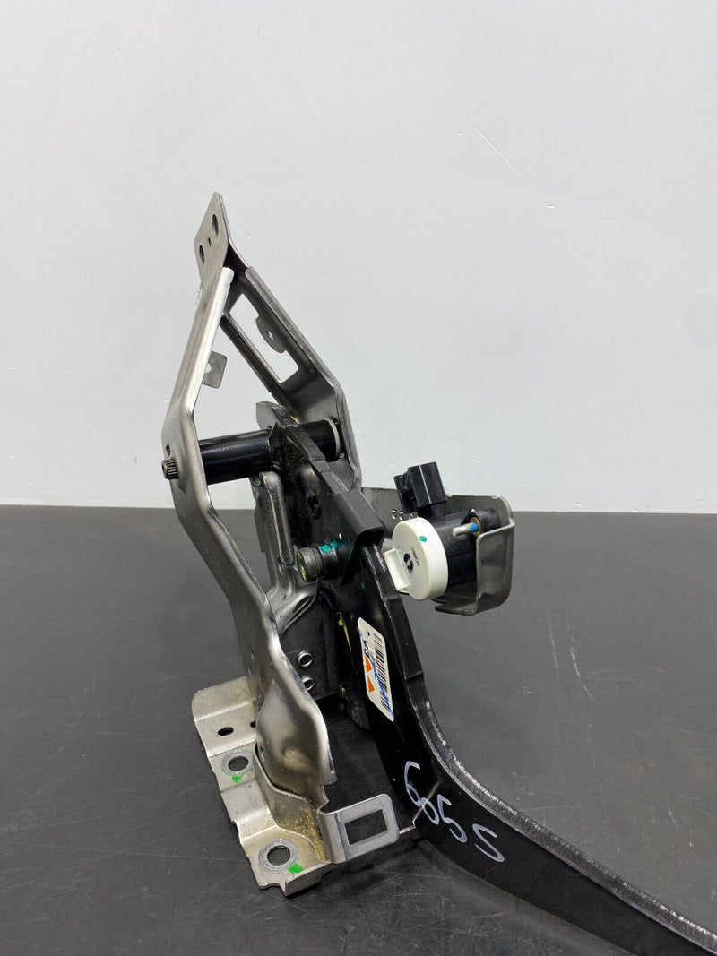 2011 CHEVROLET CAMARO SS OEM AUTOMATIC BRAKE PEDAL ASSEMBLY USED