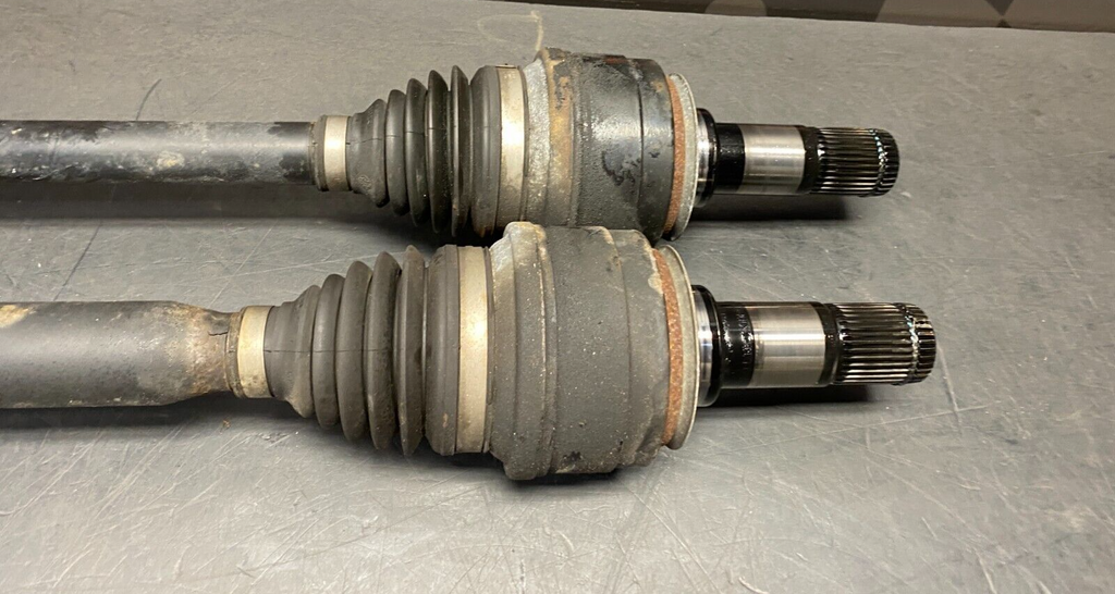 2010 CHEVROLET CAMARO SS OEM CV AXLES REAR AXLES DR PS PAIR USED