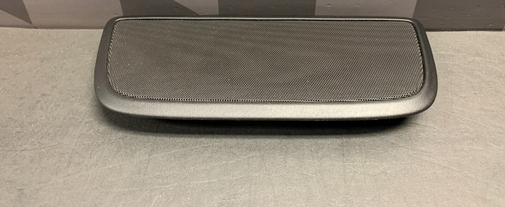 2010 CAMARO SS OEM CENTER SPEAKER GRILL USED