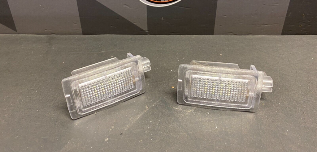 2005 CORVETTE C6 OEM LED TRUNK LIGHTS PAIR USED