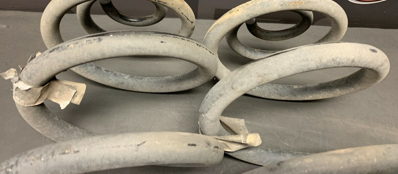 2005 PONTIAC GTO OEM REAR COIL SPRINGS