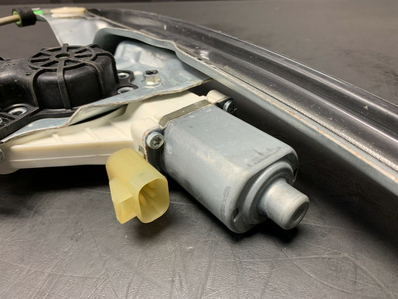 2009 PONTIAC G8 GT OEM PASSENGER FRONT WINDOW MOTOR
