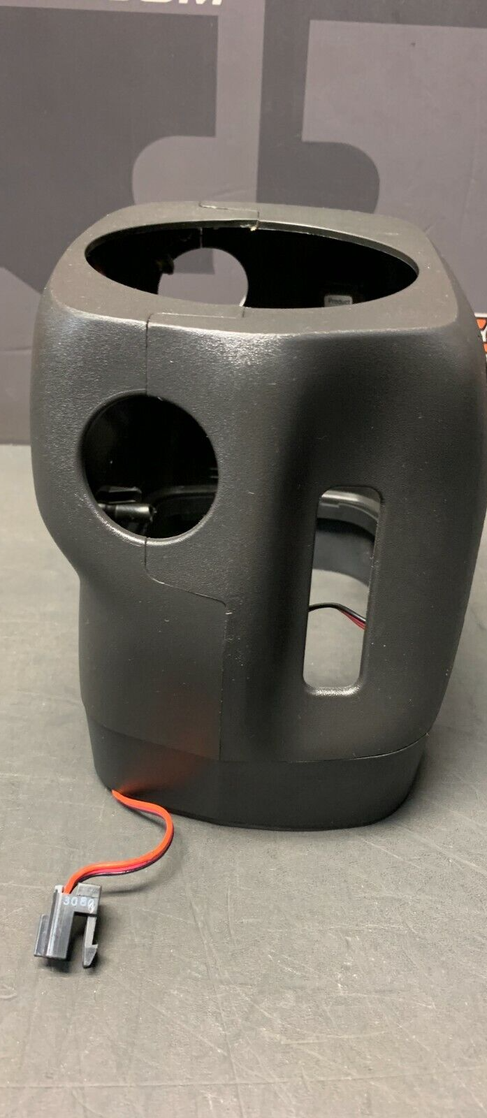 2010 CORVETTE C6 OEM STEERING COLUMN CLAM SHELL SURROUND COVER BEZEL