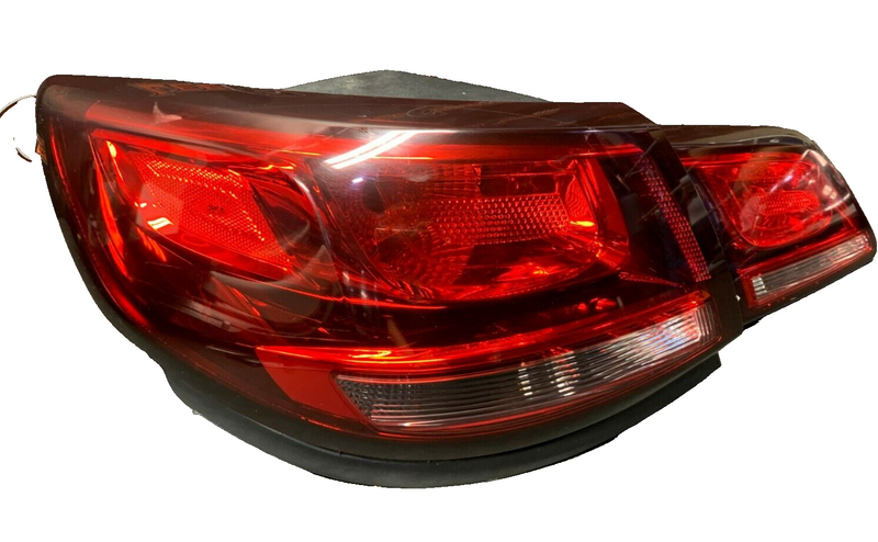 2015 CHEVROLET SS SEDAN OEM LH DRIVER INNER OUTER TAIL LIGHT