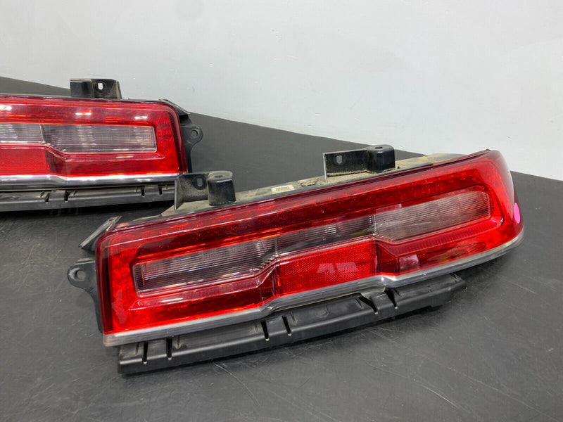 2015 CHEVROLET CAMARO SS OEM LED TAIL LIGHT PAIR DRIVER PASSENGER LIGHTS USED