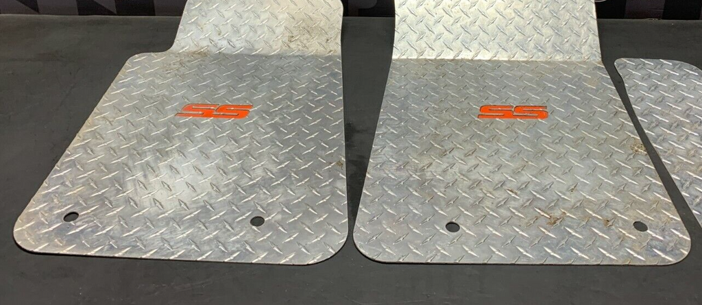 2011 CAMARO SS COUPE SS LOGO DIAMOND PLATE FLOOR MATS