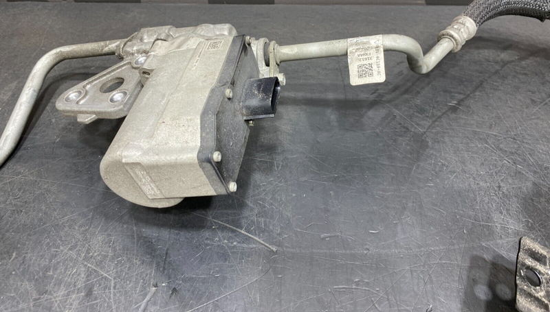 2021 MUSTANG SHELBY GT500 COUPE OEM DIFFERENTIAL COOLER WITH PUMP LINES USED