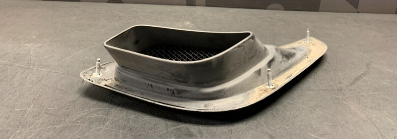 2004 CORVETTE C5 Z06 OEM DRIVER EXTERIOR BRAKE DUCT INSERT 43k MILES