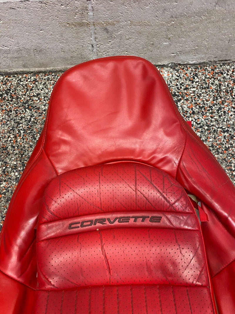 2001 CORVETTE C5 OEM PASSENGER SEAT WITH DRIVER SEAT COVERS USED **READ**