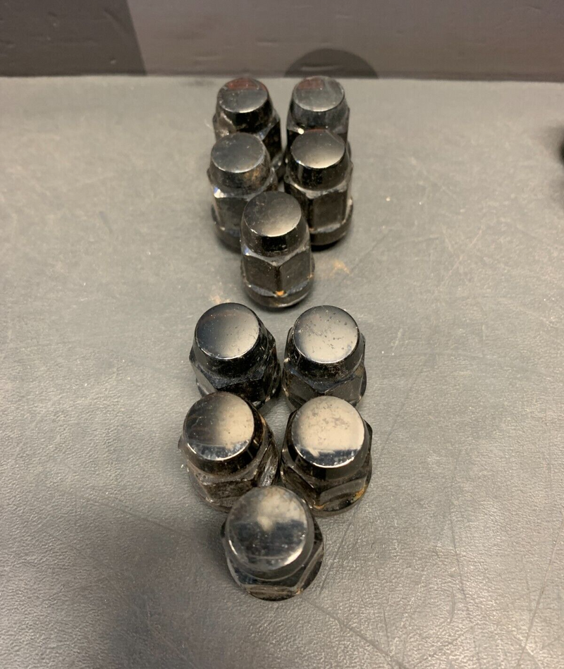 2000 PONTIAC FIREBIRD AFTERMARKET WHEEL LUG NUTS