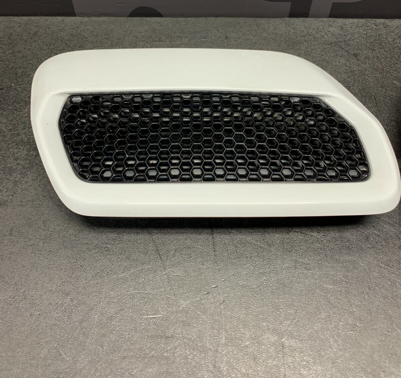 2019 FORD MUSTANG GT OEM HOOD VENTS DUCTS SCOOPS