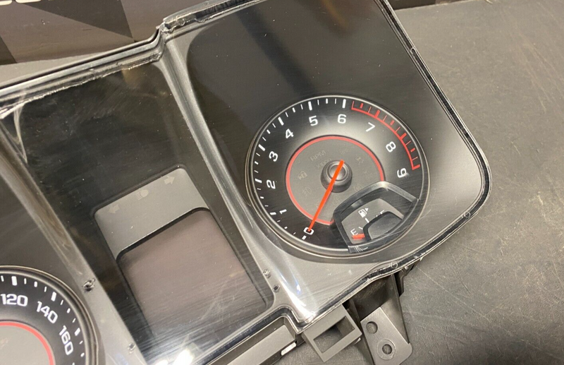 2014 CAMARO 1LE OEM GAUGE CLUSTER INSTRUMENT CLUSTER USED