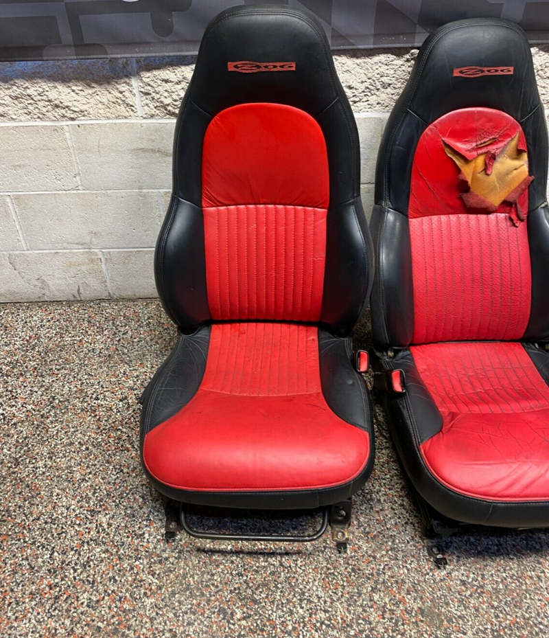 2001 CORVETTE C5 Z06 OEM MOD RED SEATS PAIR DR PS USED **NEED RECOVERED**