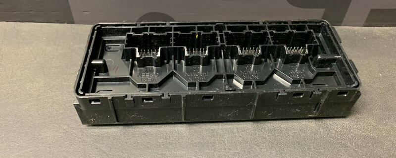 2018 CAMARO ZL1 OEM 13598157 TEMPERATURE CONTROL MODULE