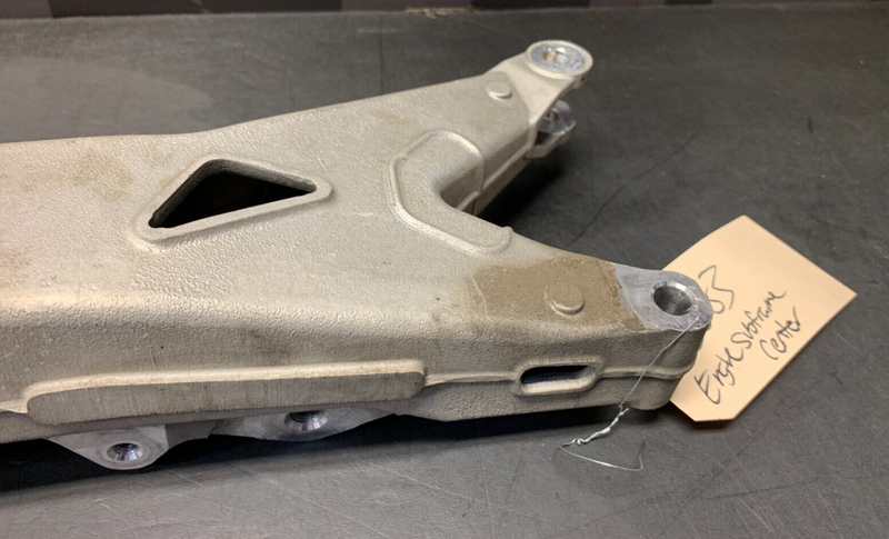 2014 PORSCHE 911 991 GT3 OEM ENGINE SUBFRAME CENTER BRACKET BRACE MOUNT