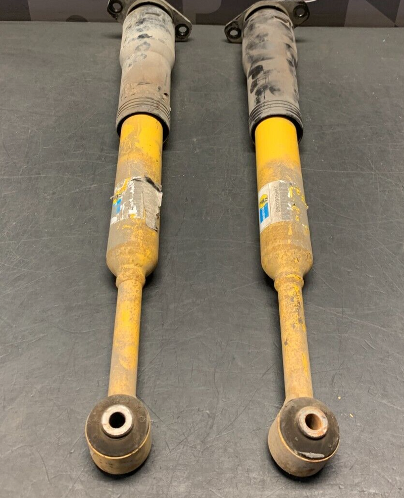 2015 DODGE CHALLENGER SCAT PACK OEM REAR STRUTS PAIR DR PS USED