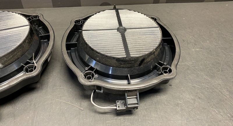 2007 PORSCHE 911 TURBO 997.1 OEM BOSE FRONT DOOR SPEAKERS PAIR DR PS USED