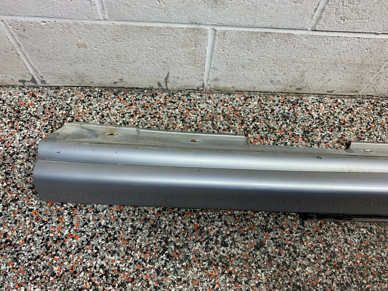 2006 PONTIAC GTO OEM LH DRIVER SIDE SKIRT ROCKER MOULDING