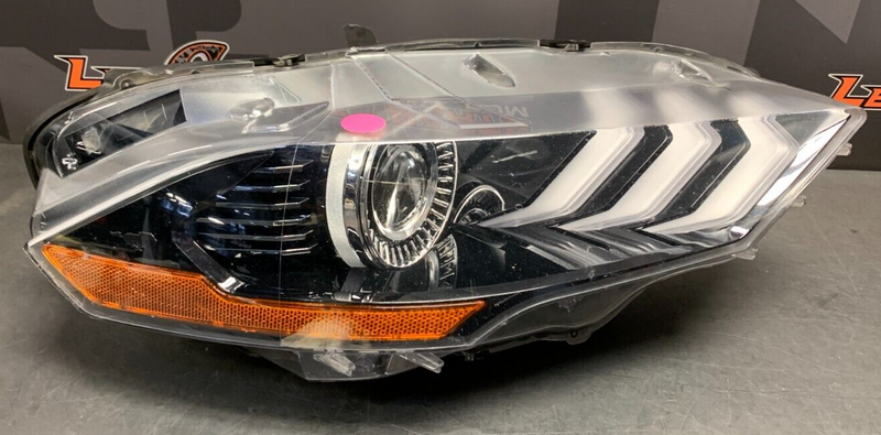 2019 FORD MUSTANG GT OEM PASSENGER RH HEADLIGHT USED