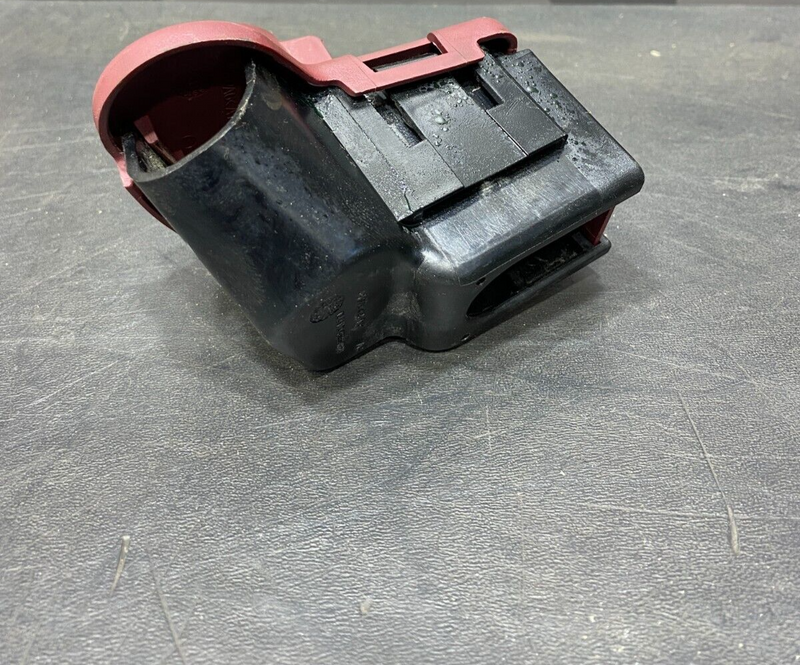 2014 CAMARO ZL1 COUPE OEM ENGINE BAY POSITIVE JUMP POST TERMINAL CONNECTION USED