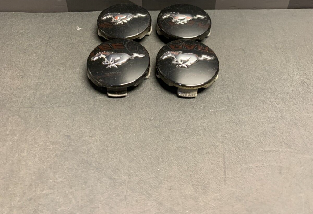 2015 FORD MUSTANG GT COUPE OEM CENTER CAPS SET (4)