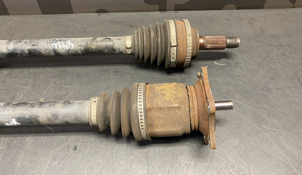 2005 HONDA S2000 AP2 OEM AXLES PAIR DR PS REAR CV AXLES USED