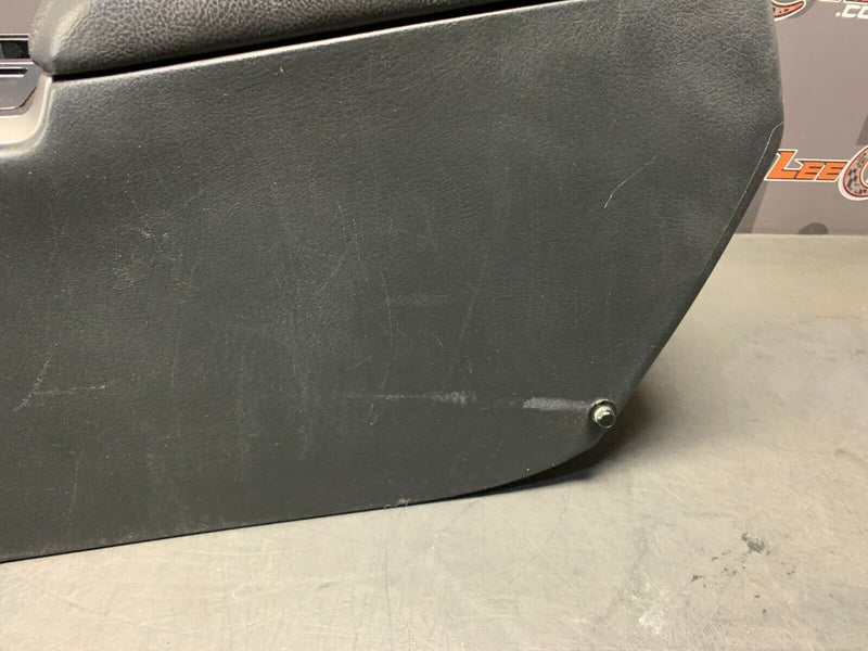 2004 PONTIAC GTO OEM CENTER CONSOLE