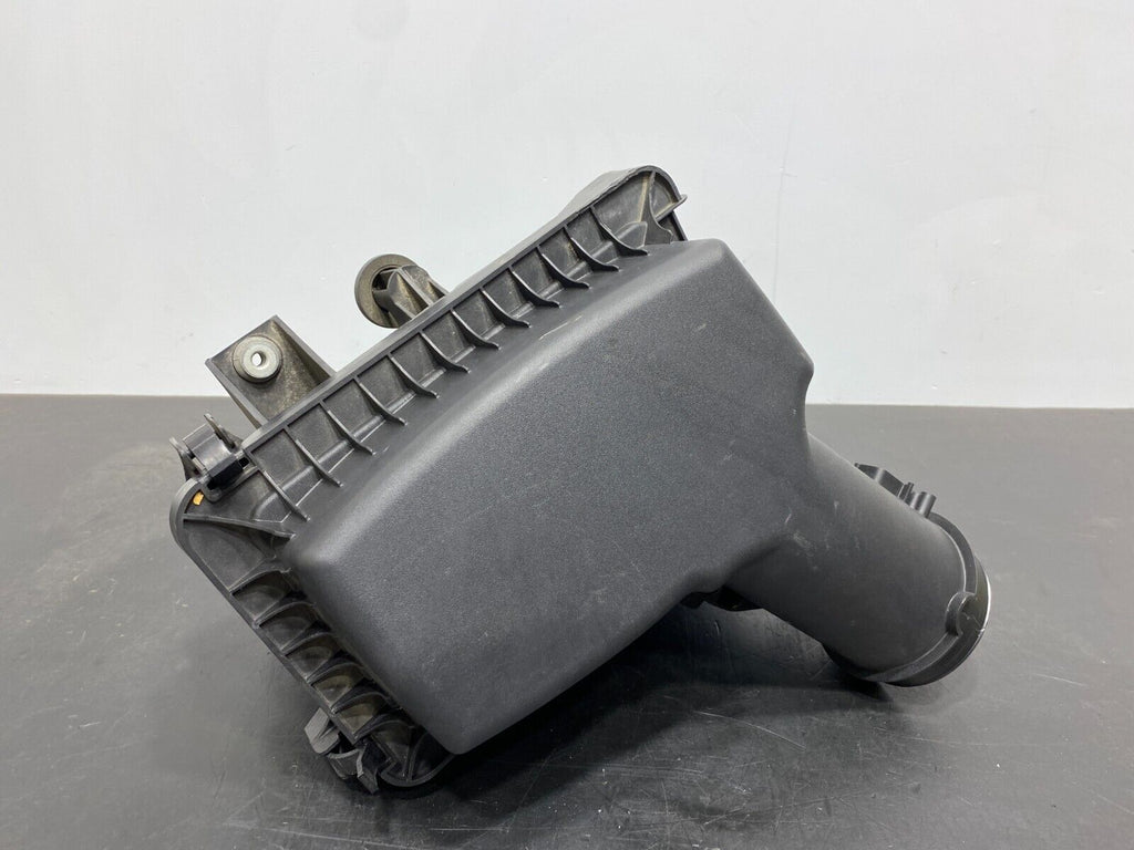 2015 FORD MUSTANG GT OEM AIR BOX ASSEMBLY USED